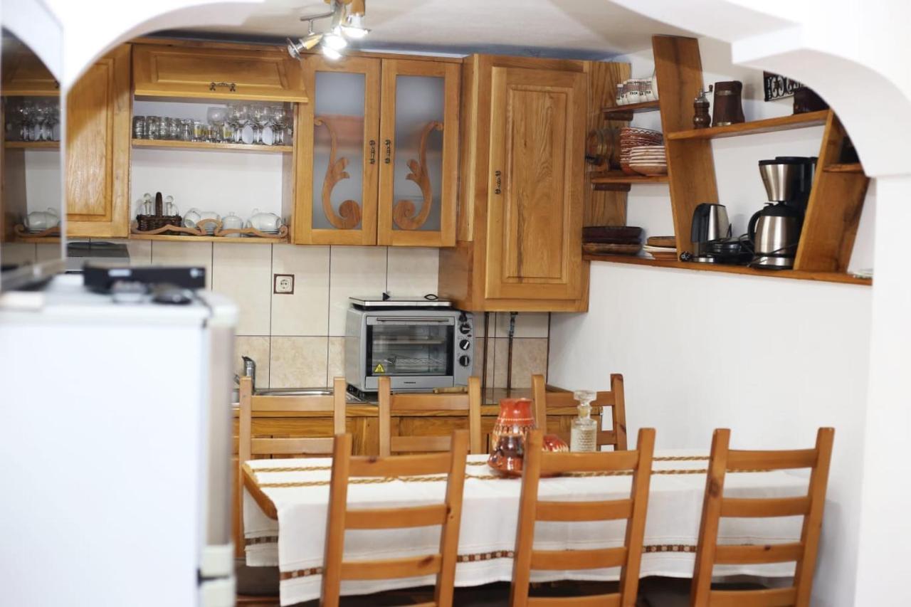 Casa Darius Villa Novaci-Straini Luaran gambar