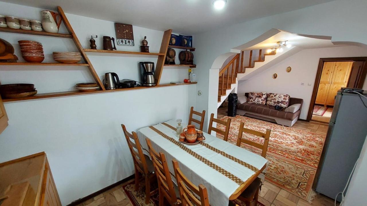 Casa Darius Villa Novaci-Straini Luaran gambar